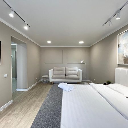 Luxury Apartments Pawlodar Exterior foto
