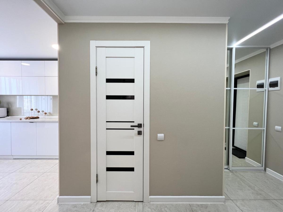 Luxury Apartments Pawlodar Exterior foto